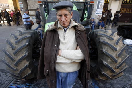 IMU: per coprire gli 80 euro, Renzi massacra l’agricoltura