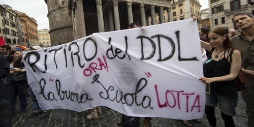 Scuola: no al ricatto di Renzi, i nostri emendamenti restano