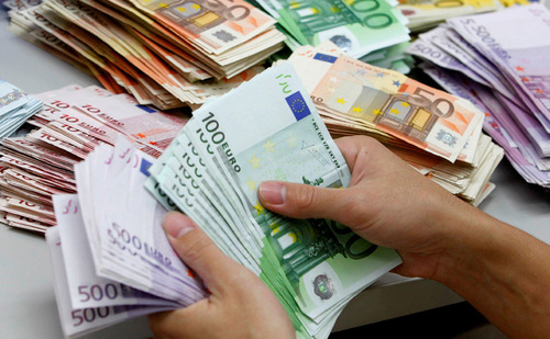 Banche, Ue: “Bail-in, Ue è scudo Governo per occultare crisi istituti”