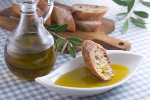 Made in Italy, M5S: “Su olio d’oliva Pd combatte contro se stesso”