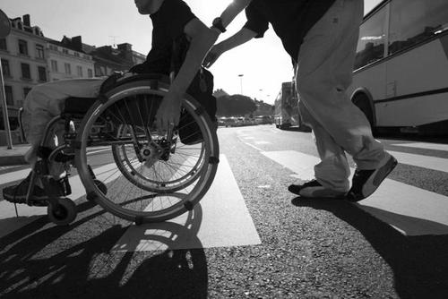 Disabili: la legge sul ‘Dopo di noi’ che favorisce i privati e le fondazioni