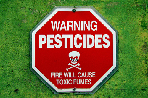 Pesticidiavviso.jpg