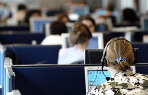 Lavoro: M5S, serve legge urgente per regolamentare call-center