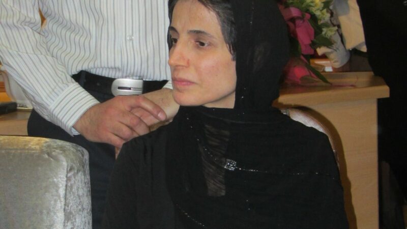 Iran: grave sentenza contro Nasrin Sotoudeh. Attenzione alta sui diritti umani