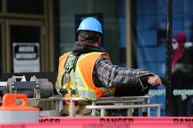 Lavoro: Importante impegno Catalfo per ridurre incidenti e vittime sul lavoro